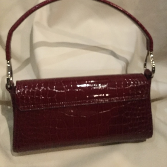 TOSOCO made in Italy RED PURSE W/ SILVER HARDWARE - Picture 2 of 5